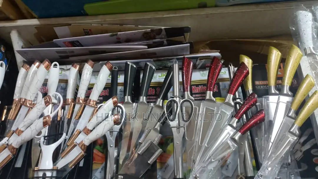 High Quality 8 Pieces Knife Set With Retractable Stand
