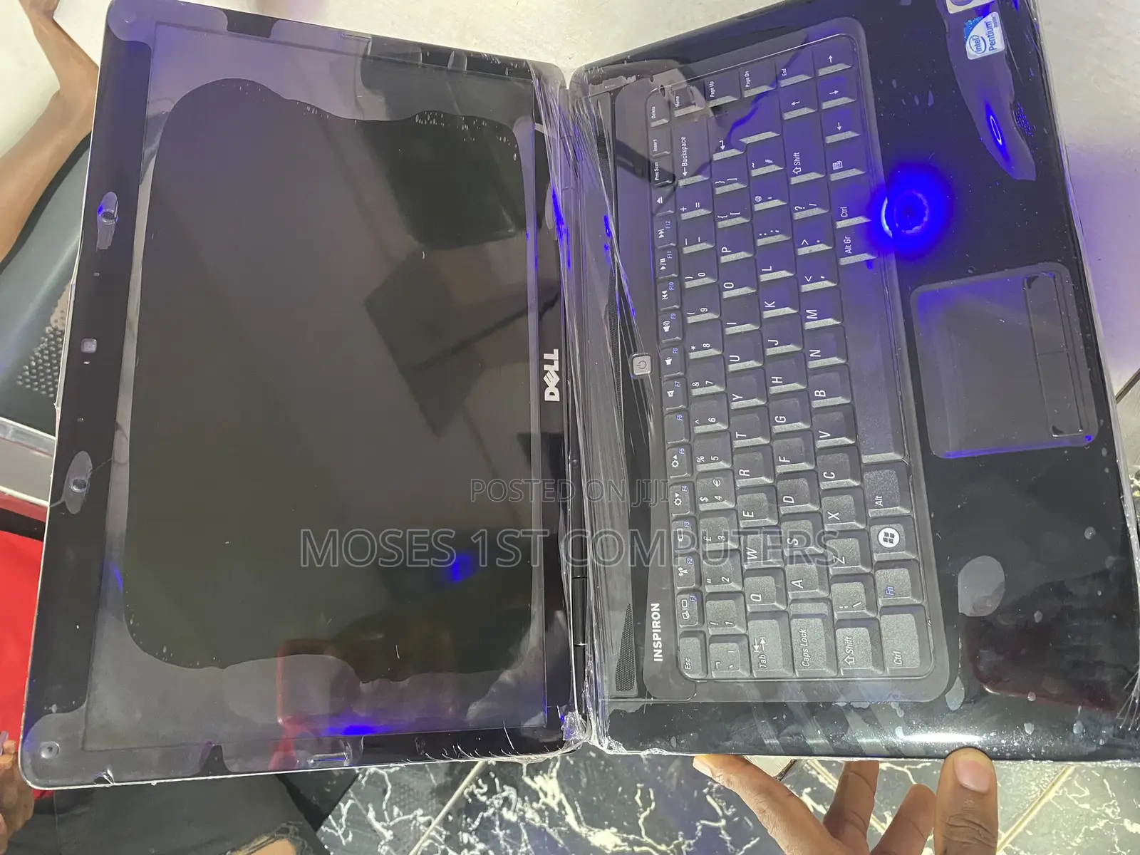 New Laptop Dell 4GB Intel HDD 250GB