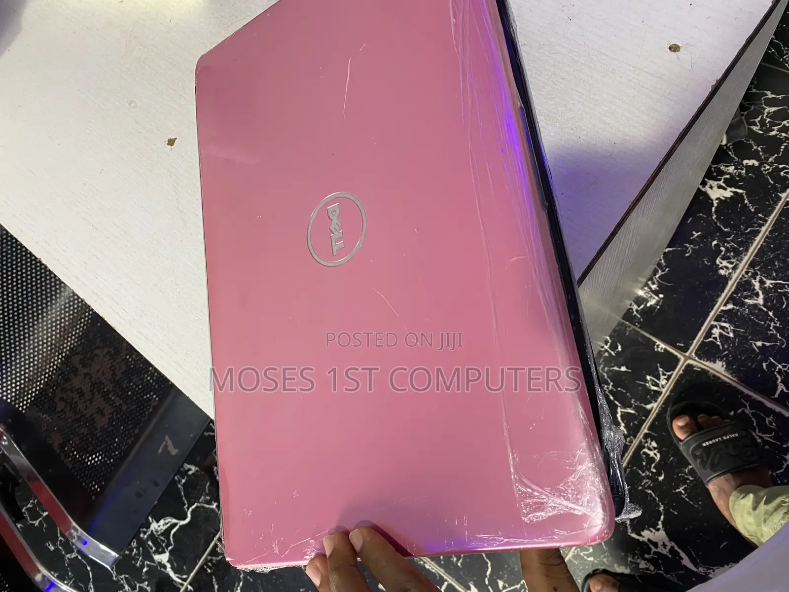 New Laptop Dell 4GB Intel HDD 250GB