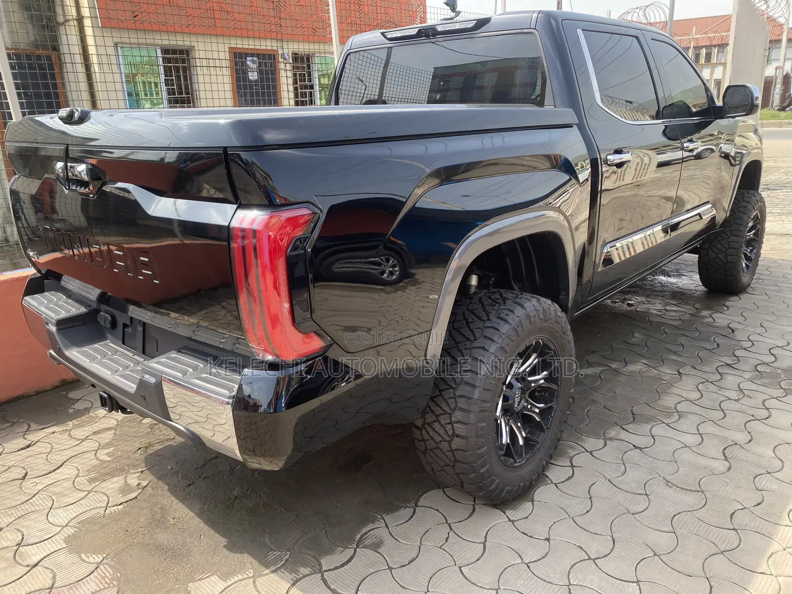 Toyota Tundra 2024 Black