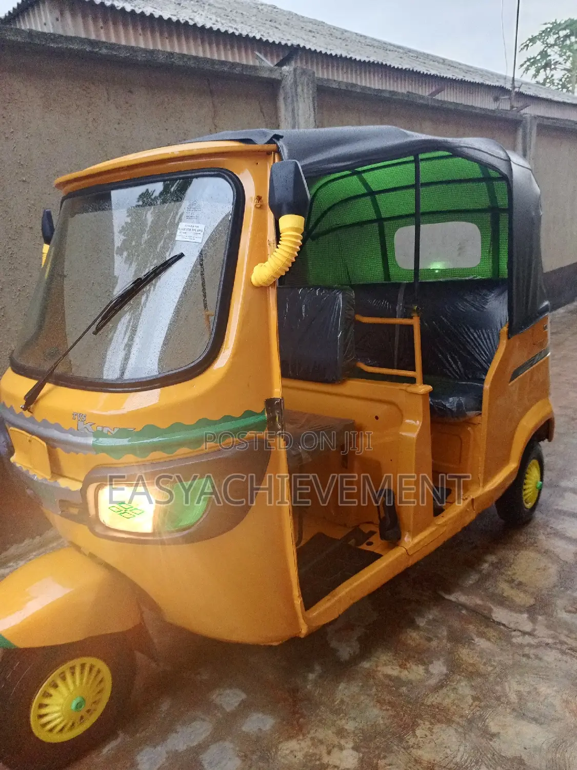 TVS Apache 180 RTR 2021 Yellow