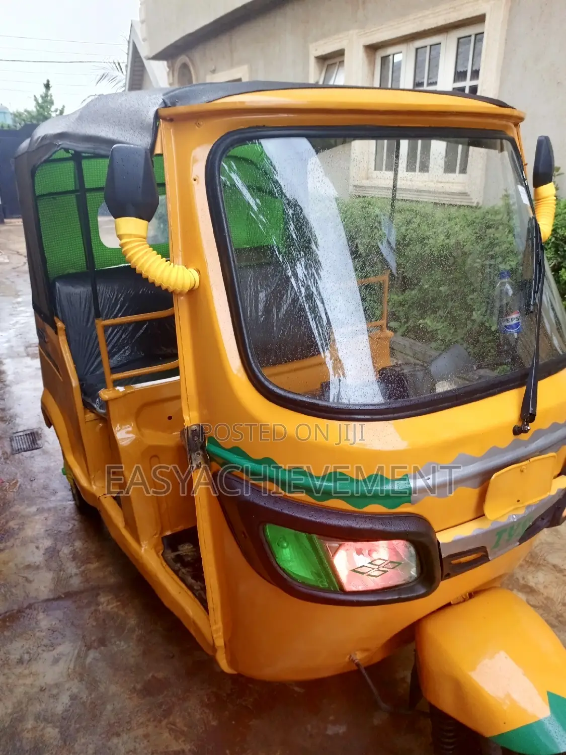 TVS Apache 180 RTR 2021 Yellow