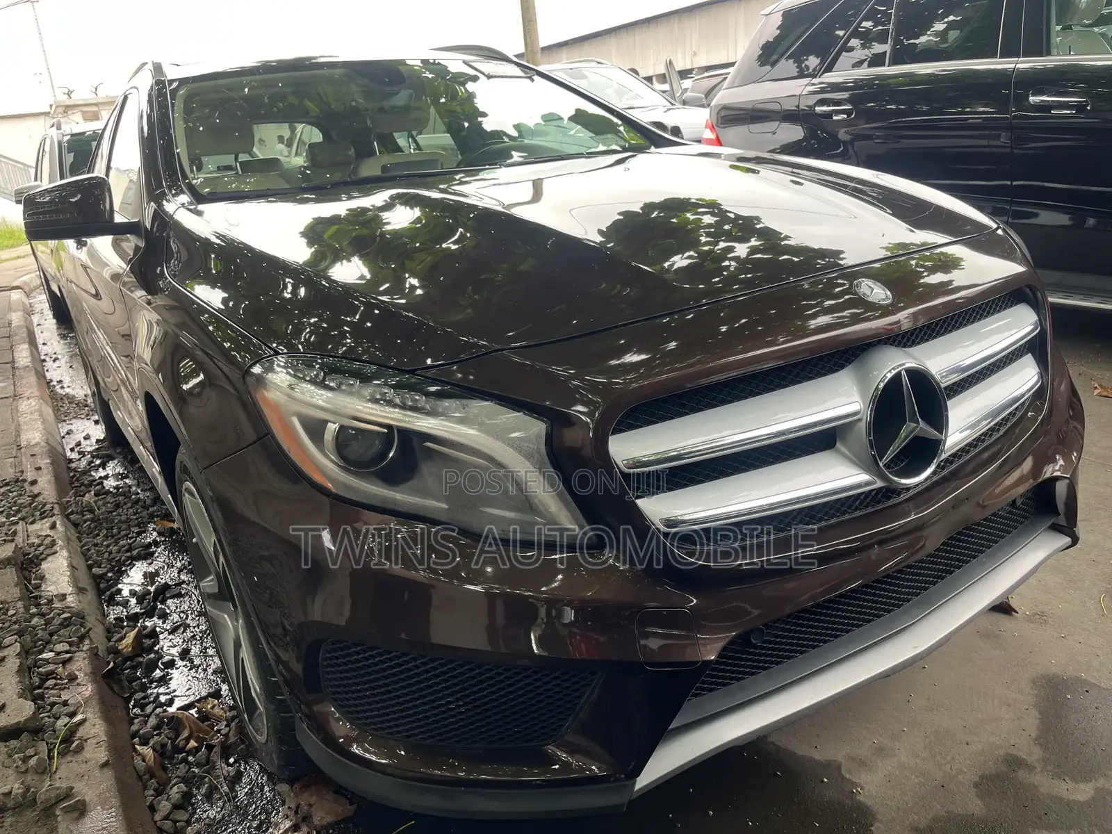 Mercedes-Benz GLA 250 2015 Brown