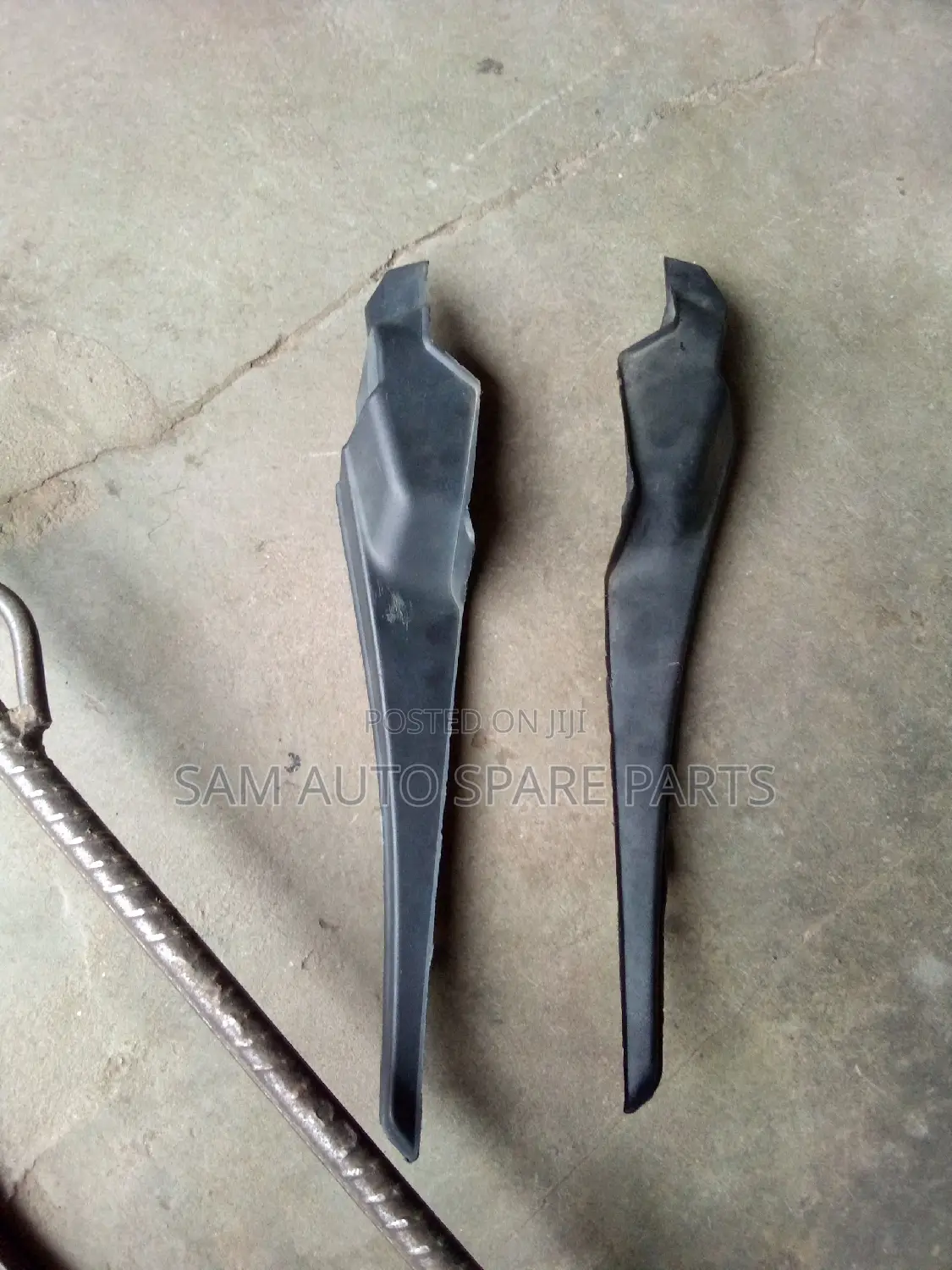 Lexus RX 350 2015 Model Windscreen Rubber the Two Side