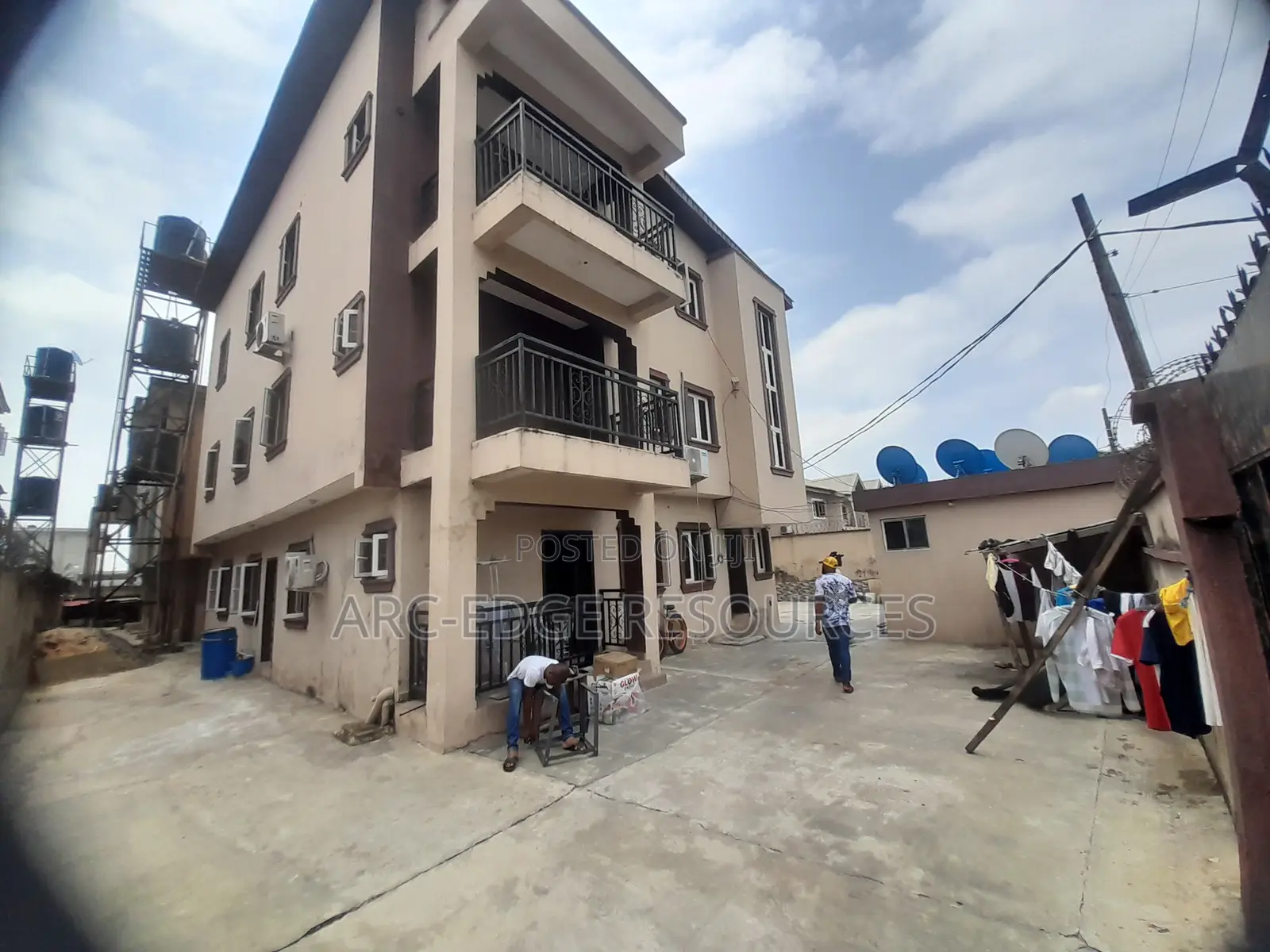 3bdrm Block of Flats in Apple Junction for sale