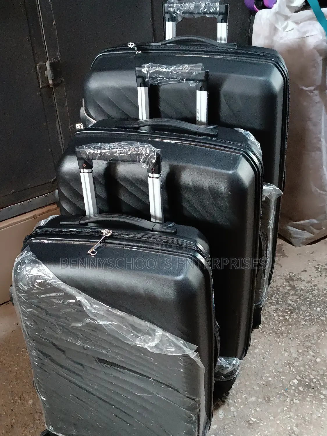 Set of 3 Unbreakable Elastic Rubber Travelling Luggage Boxes