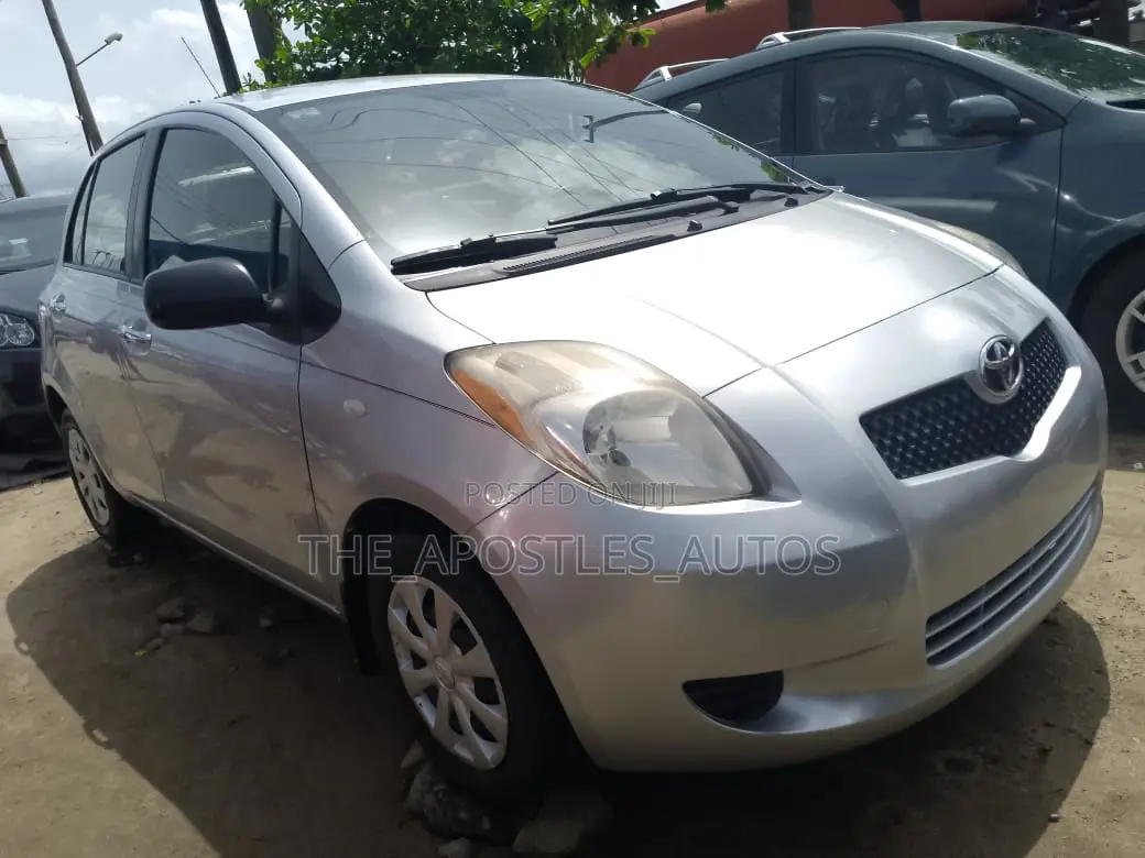 Toyota Yaris 1.8 TS Liftback 2007 Silver