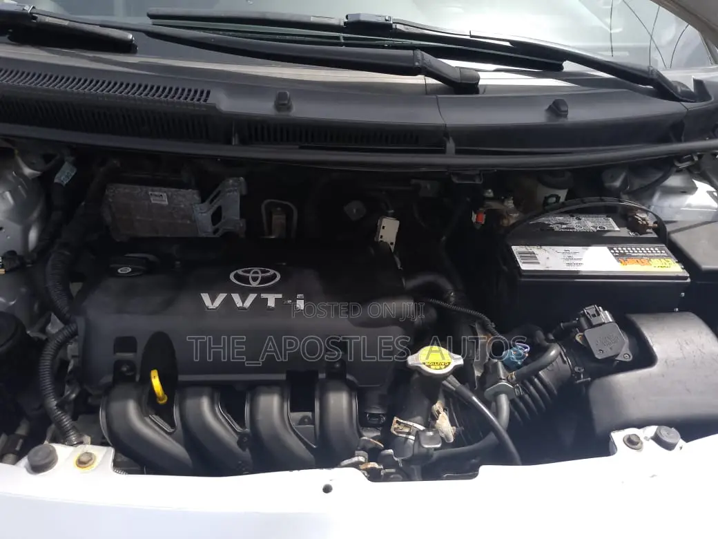 Toyota Yaris 1.8 TS Liftback 2007 Silver