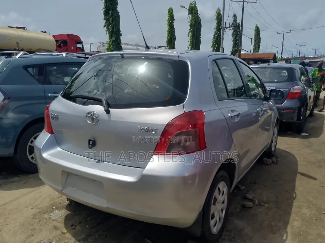 Toyota Yaris 1.8 TS Liftback 2007 Silver