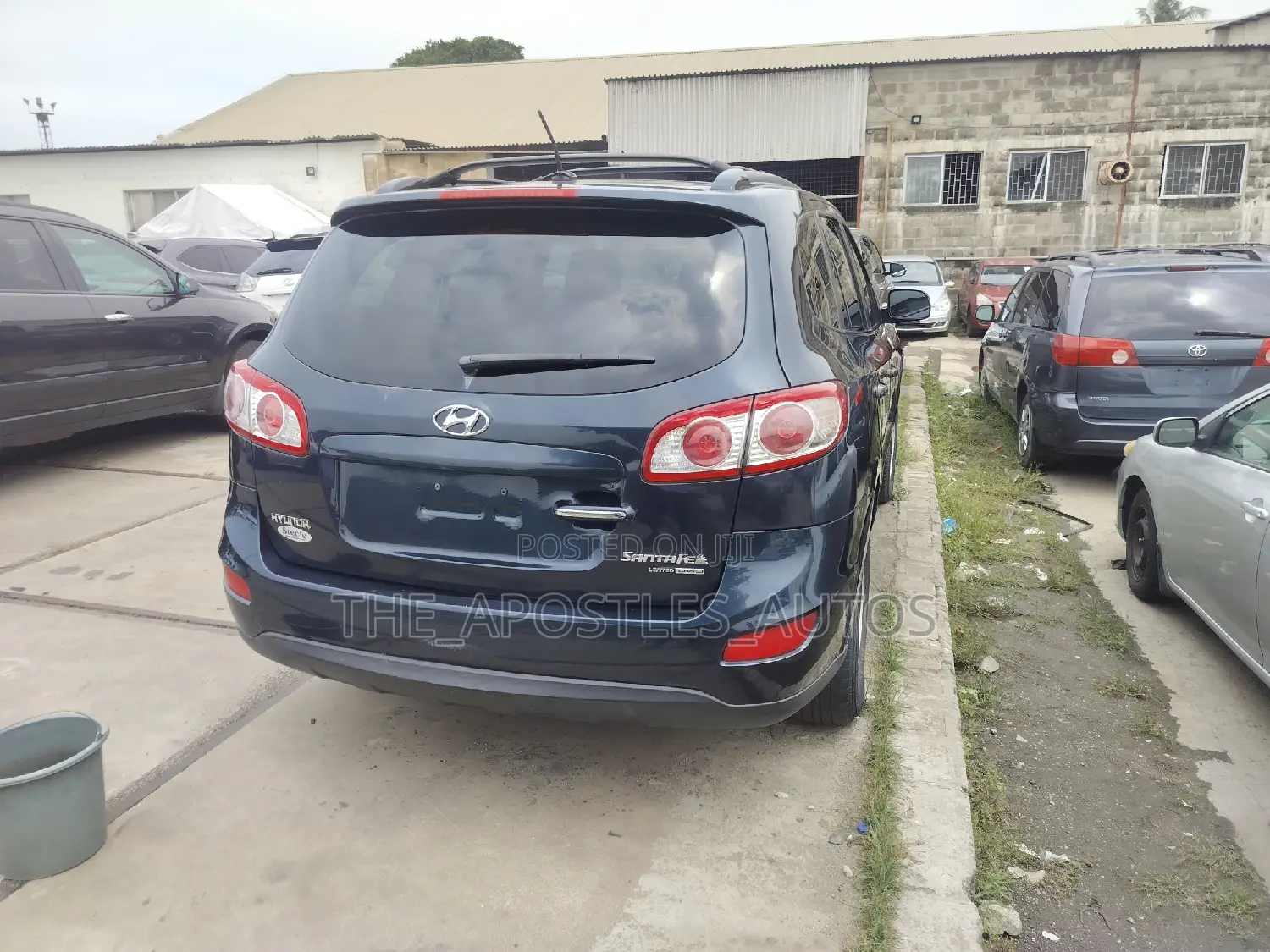 Hyundai Santa Fe Limited 2010 Blue