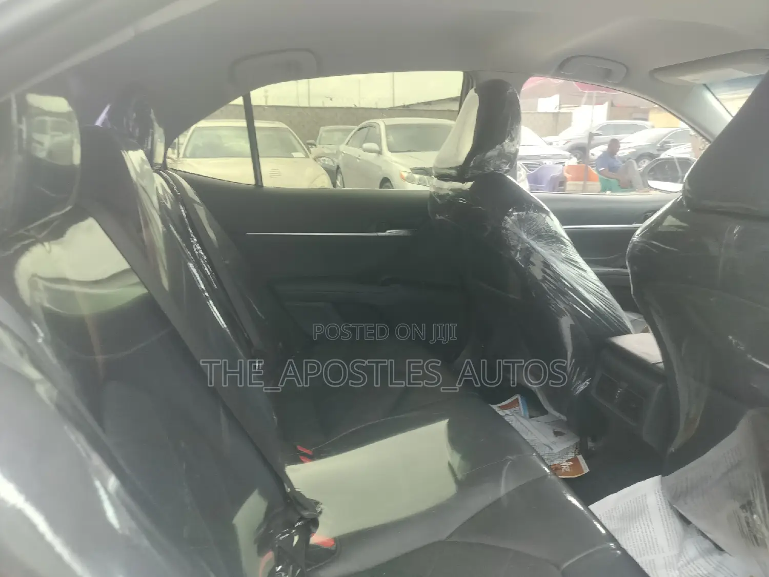 Toyota Camry XLE (2.5L 4cyl 8A) 2019 White