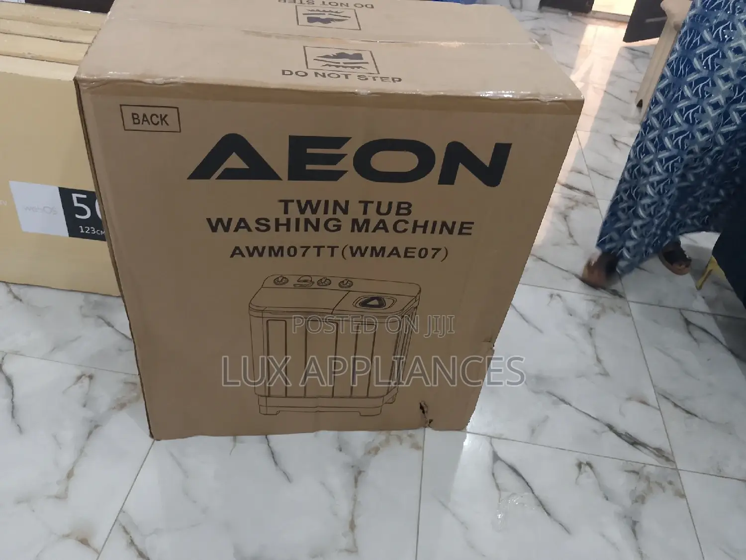 Brand New Lowenergy Consumption Aeon Twin Tube Wash and Spin
