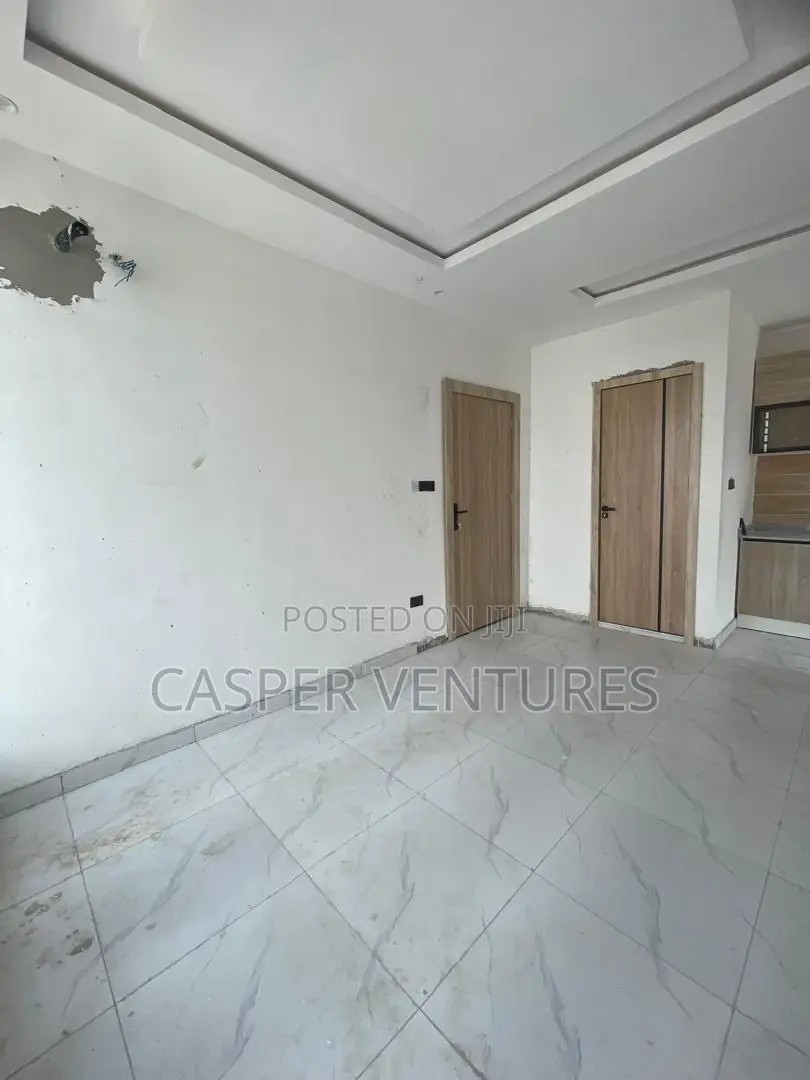 2bdrm Block of Flats in Ologolo for sale