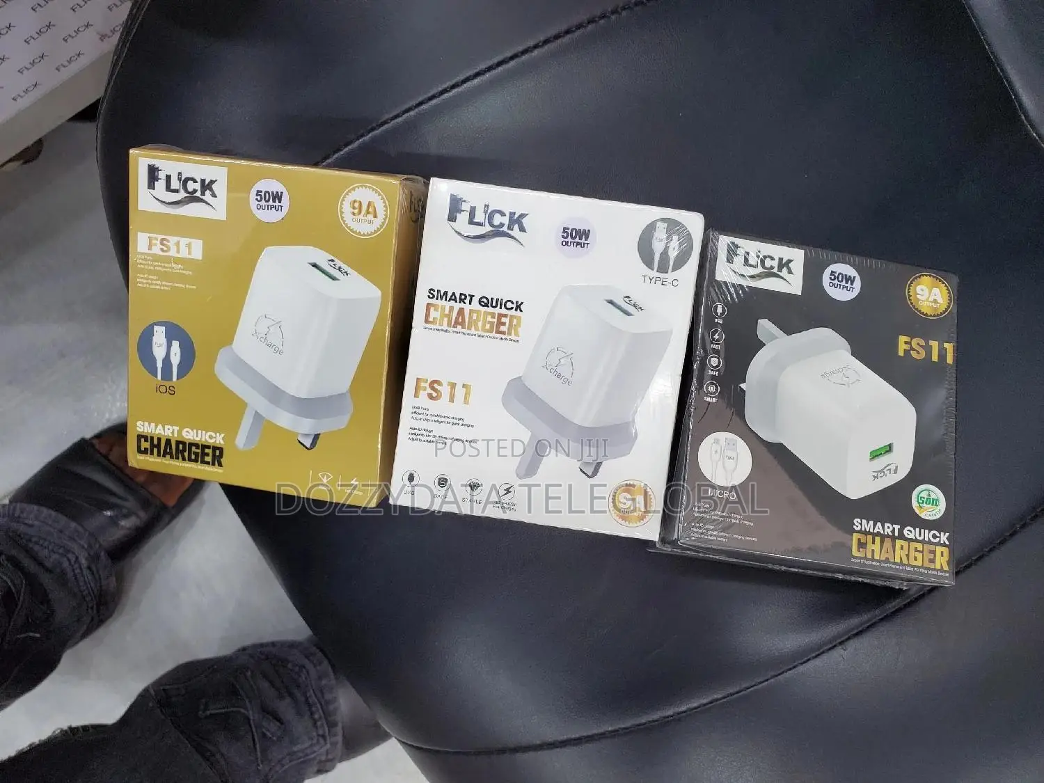 Flick FS11 Fast Charger for Type C and iPhone (Ios)