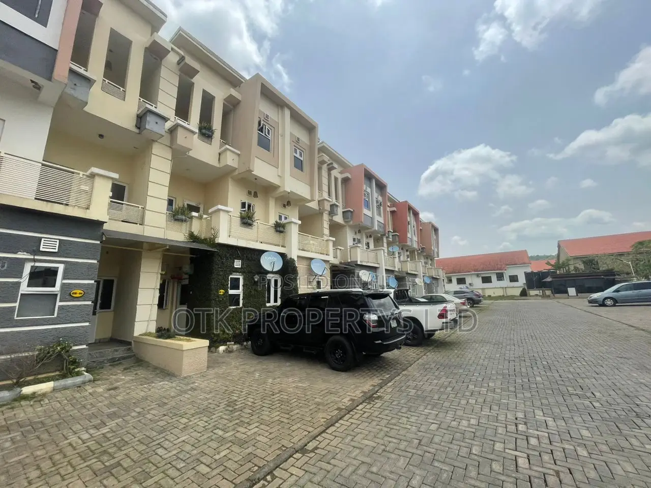4bdrm Duplex in Katampe Extension for rent