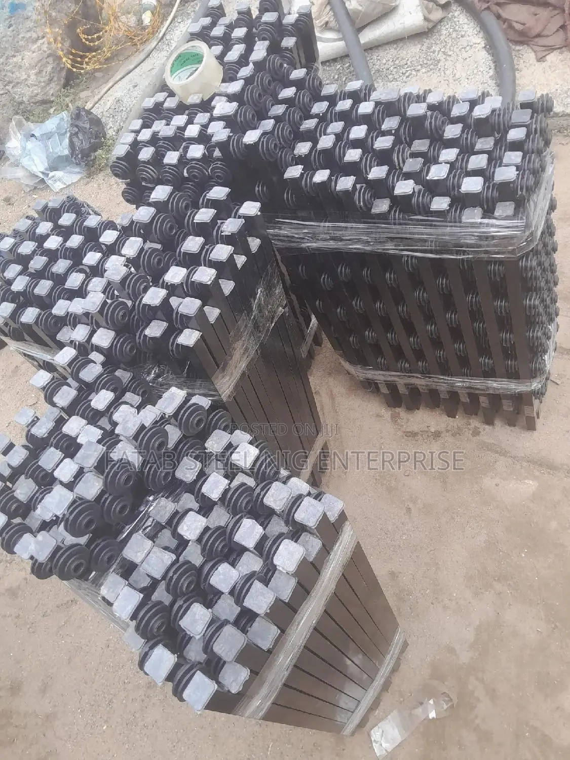 Electric Aluminium Black Poles