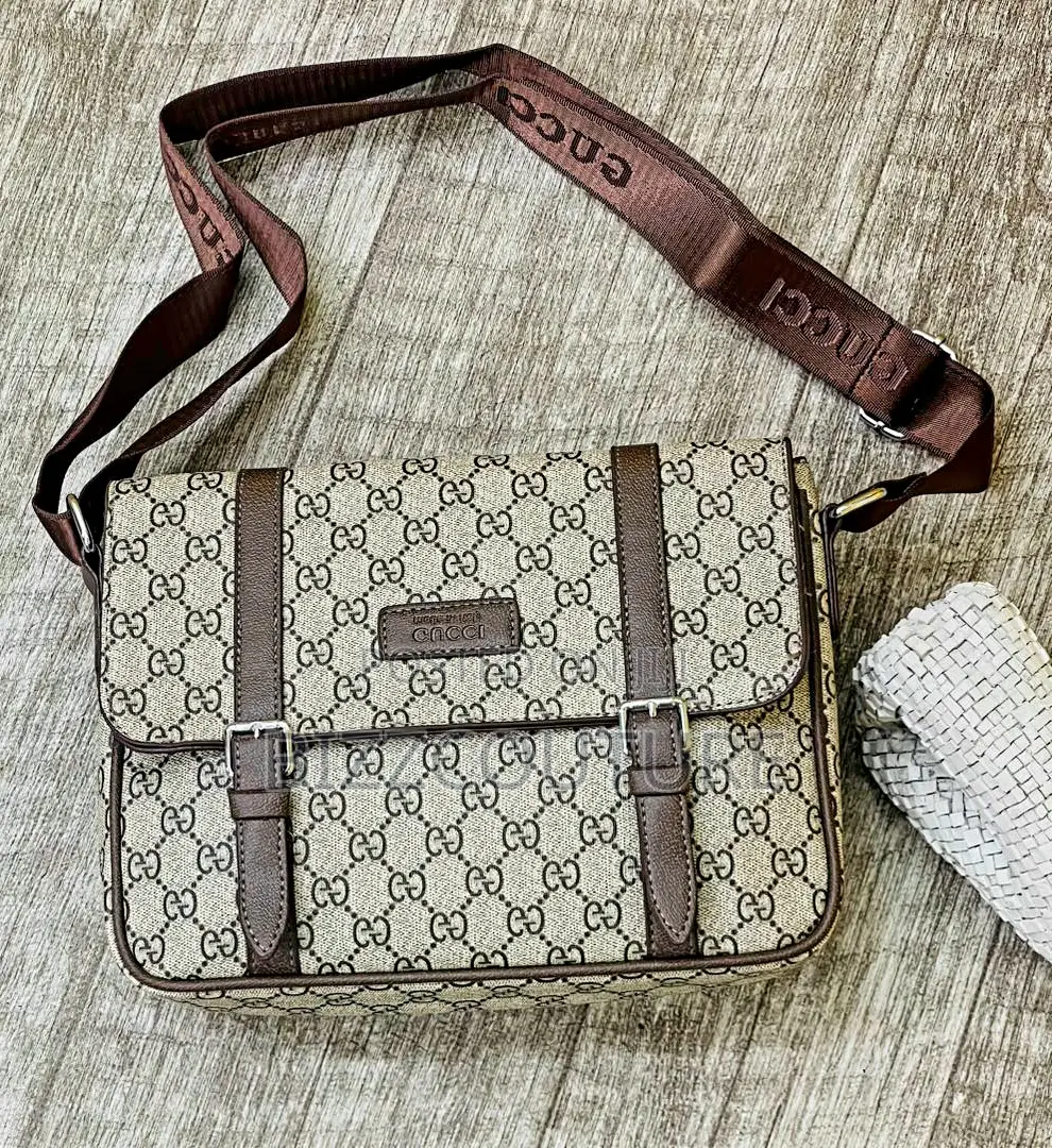 Original Gucci Crossbody Bag Available in Store
