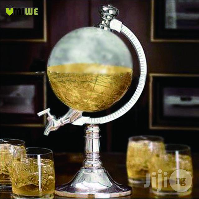 Globe Drinking Dispenser With Sand/Bar Accesserise