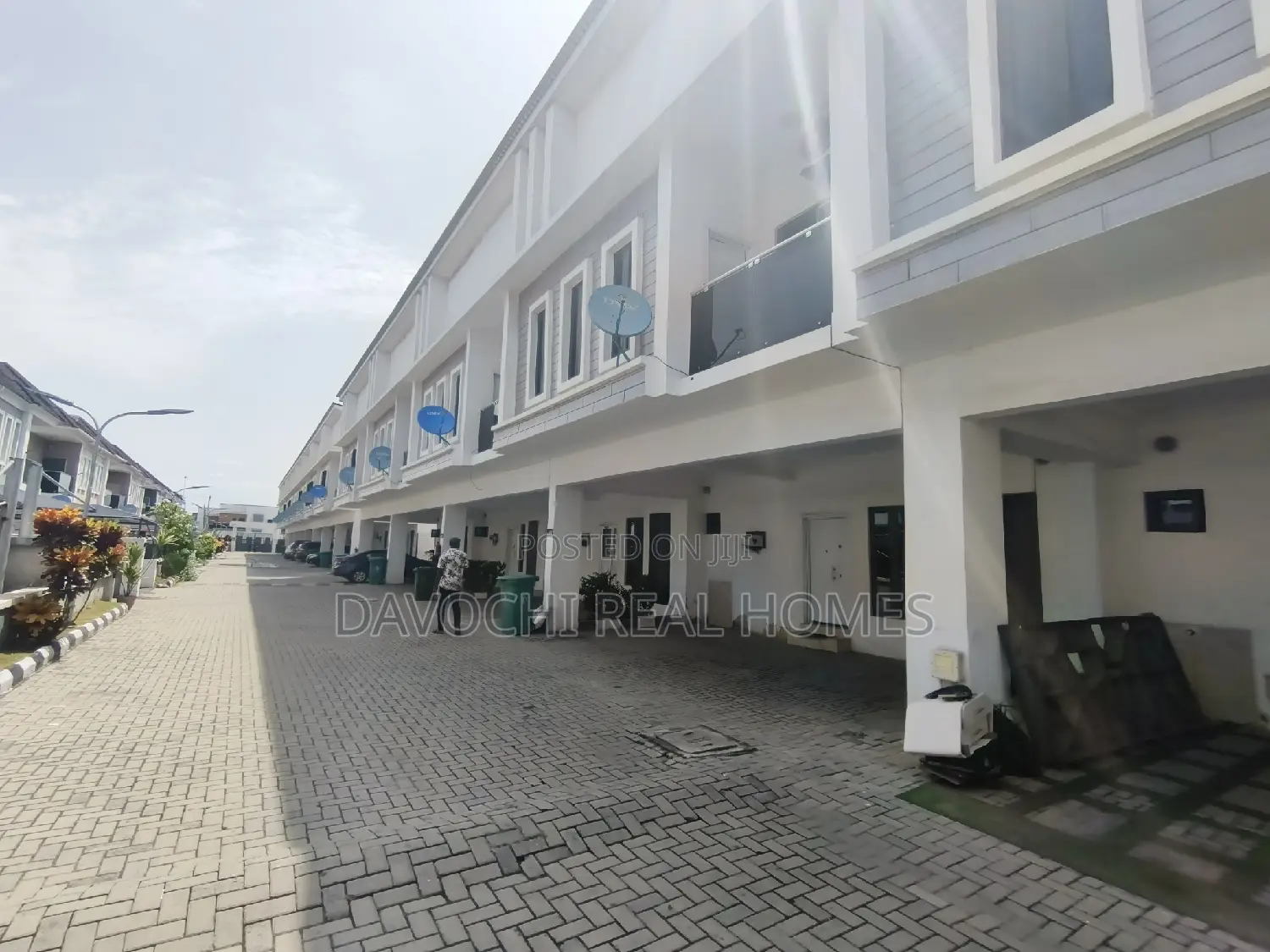 3bdrm Duplex in Orchid Road, Lekki for rent