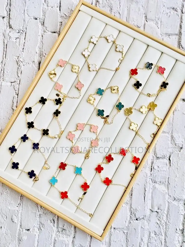 Vca Hand Bracelets