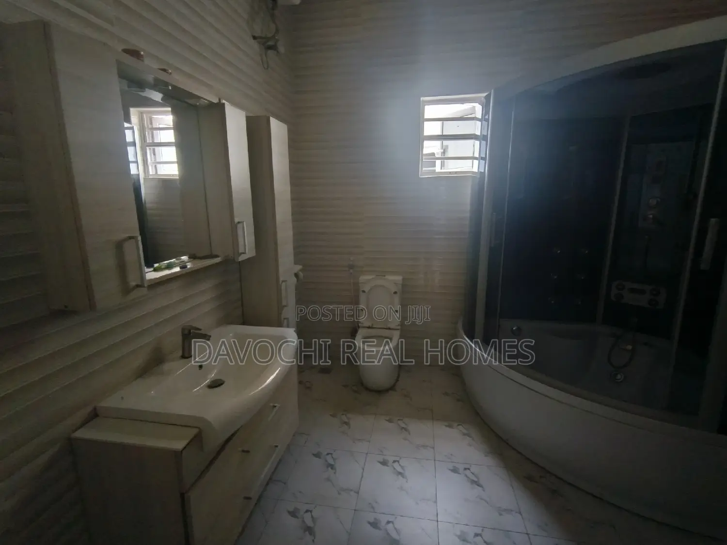 4bdrm Duplex in Chevron Drive, Lekki for rent