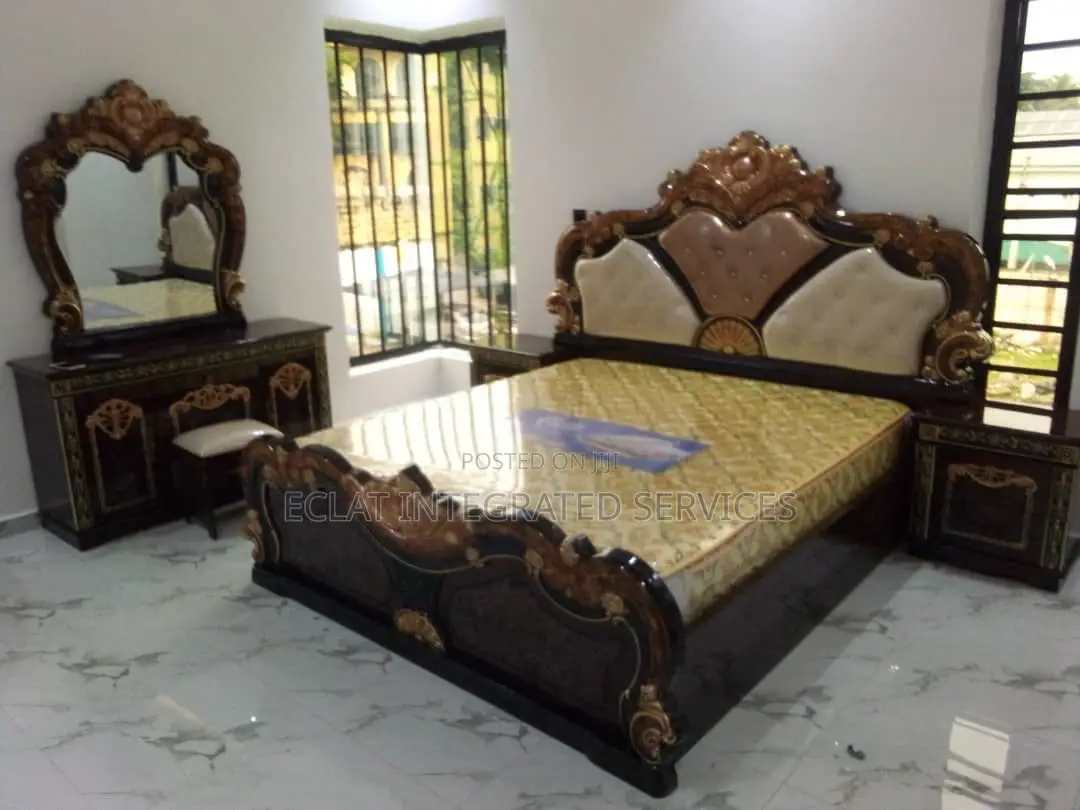 Foreign Bed Frame With Side Mirror