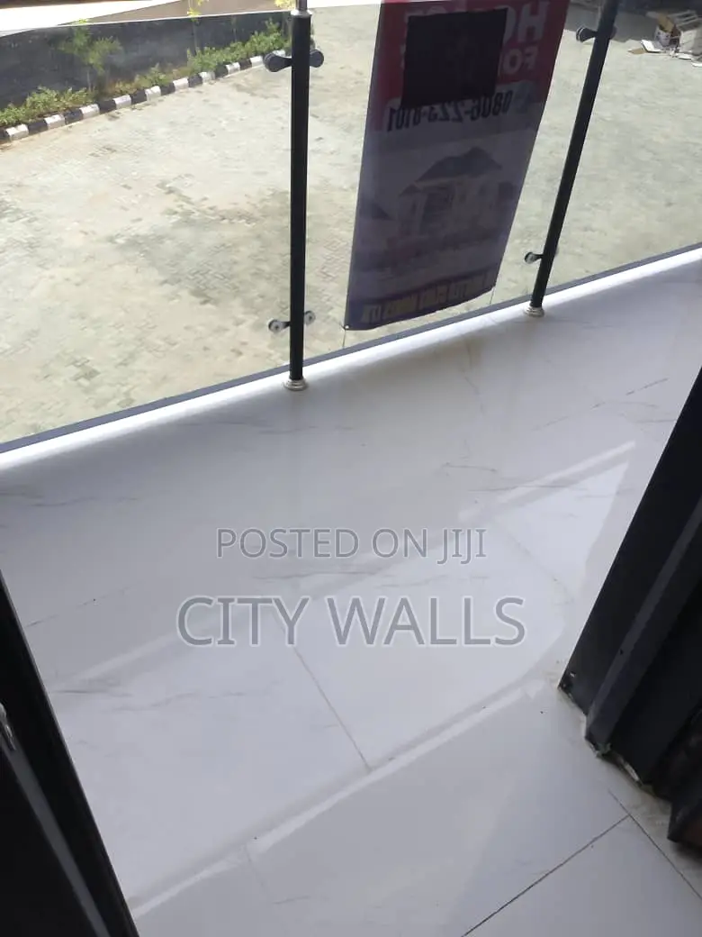 4bdrm Duplex in Chevron for rent