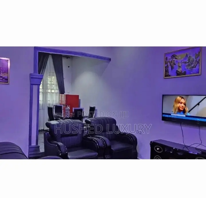 Crystal Clear Hotel TV Transmission in All the Rooms