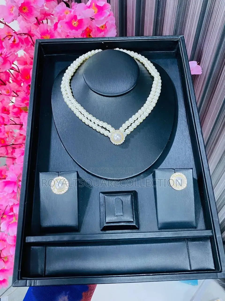 Pearl Necklace Set