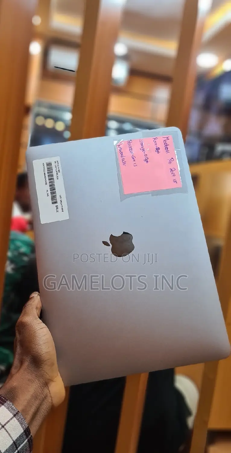 Laptop Apple MacBook Pro 2019 8GB Intel Core i5 SSD 512GB