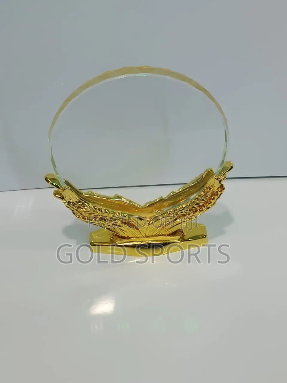 Gold Sculpture Glass Award 4n