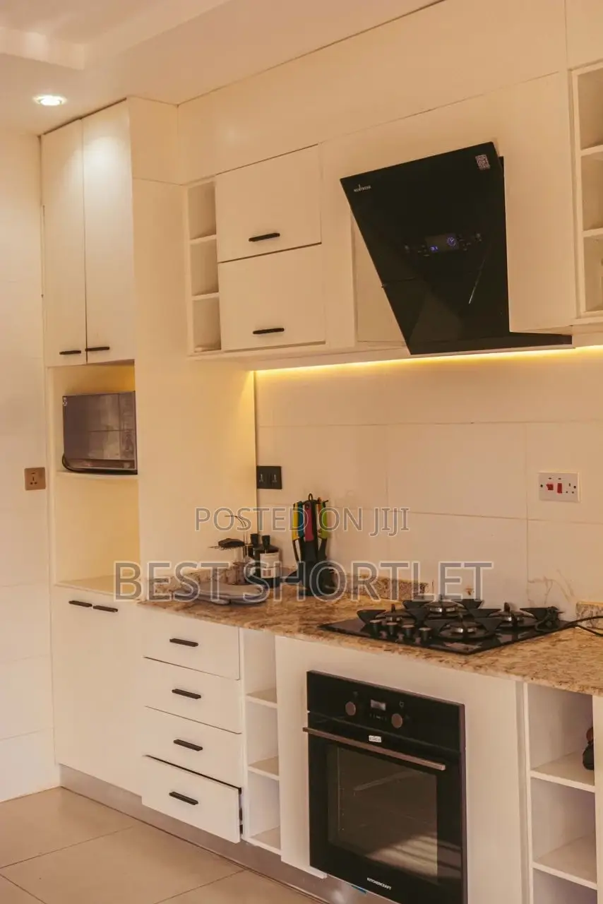 Luxury 4 Bedroom Duplex Lifecamp Mayor