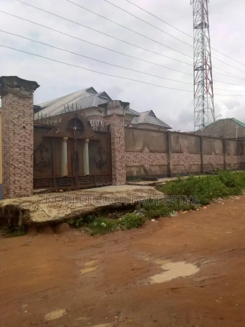 2bdrm Bungalow in Ijegun Ikotun Lagos for sale