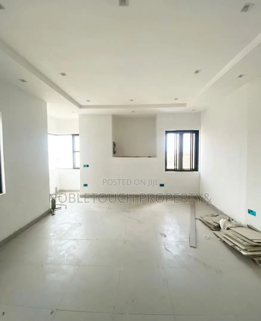 5bdrm Duplex in Ajao Estate Lagos for sale