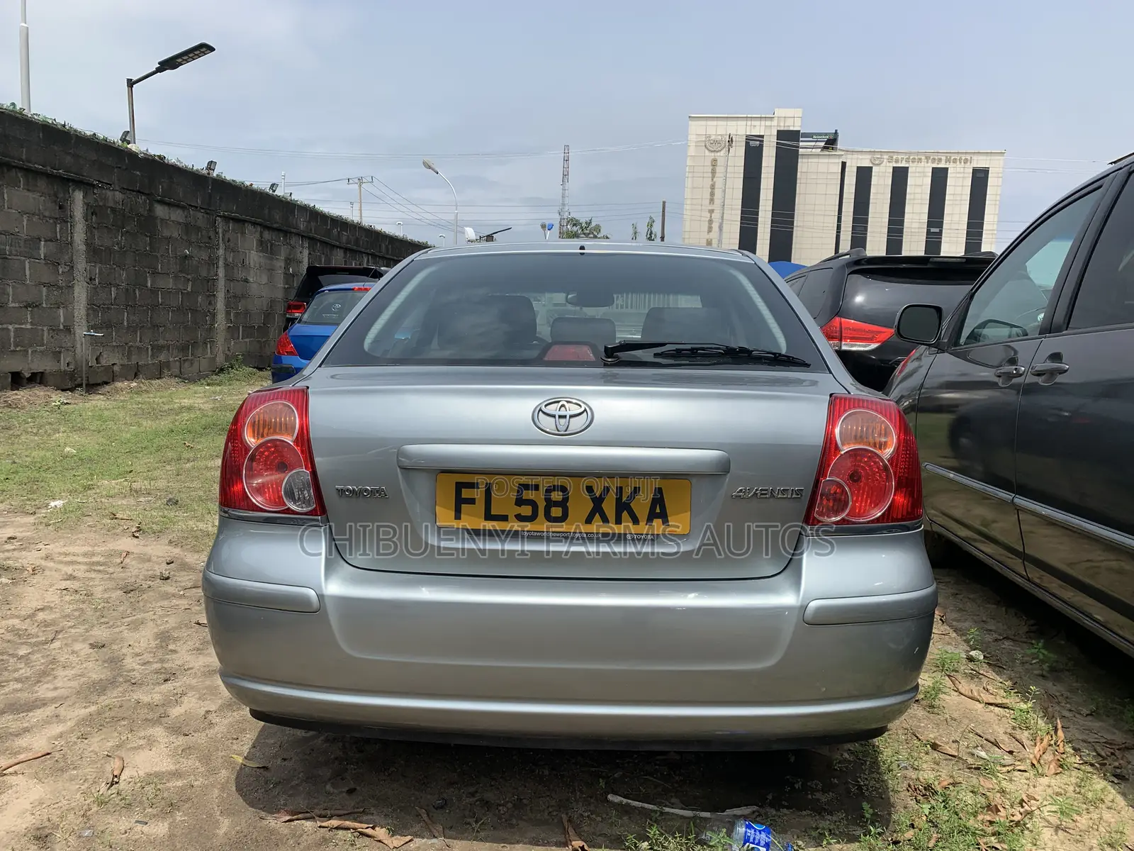 Toyota Avensis 2005 Gray