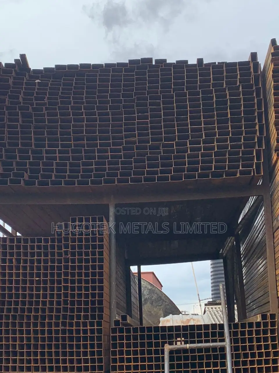 100X50 (4*2) Square Pipe Availabl(2mm, 3mm, 4mm)