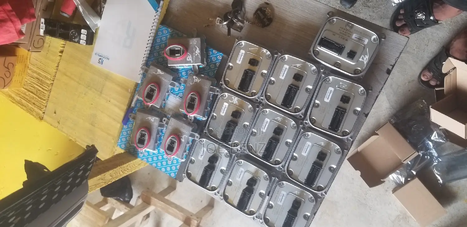 C300 2017 Headlights Charger
