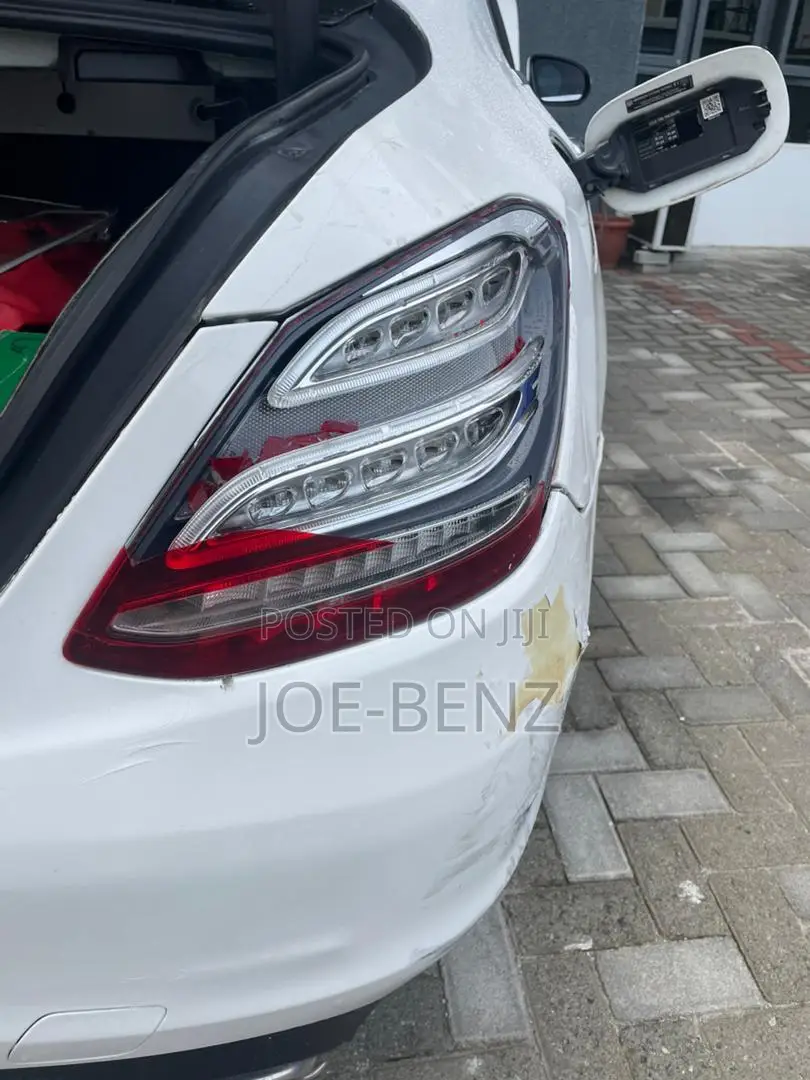 C300 2018 Set of American Back Light