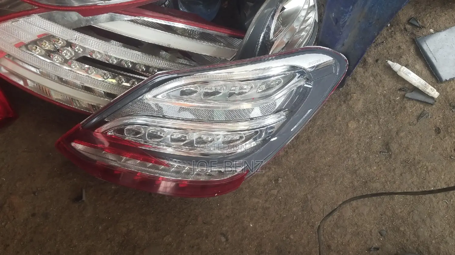 C300 2018 Right Side America Back Light