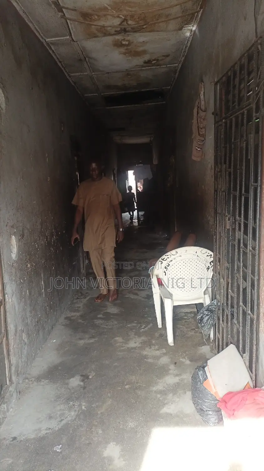 18bdrm Bungalow in Goriola By Uzor, Ajegunle for sale