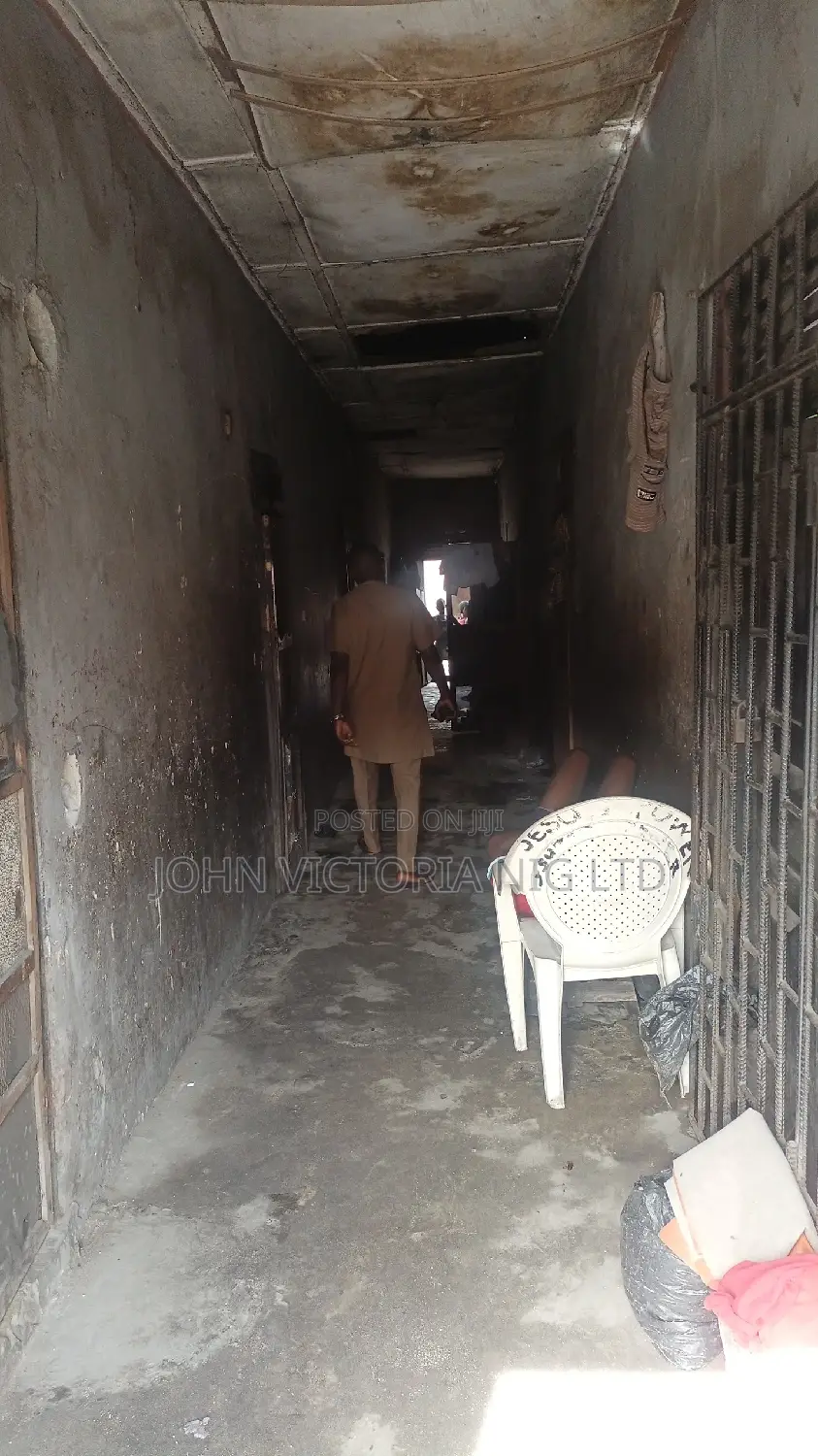 18bdrm Bungalow in Goriola By Uzor, Ajegunle for sale