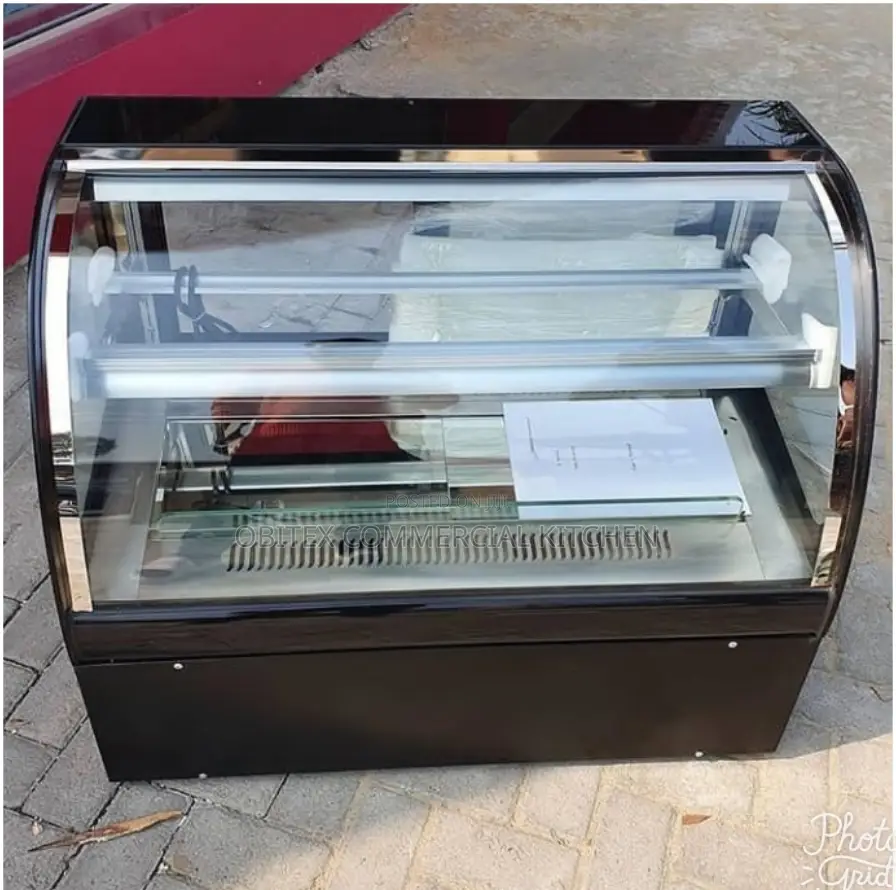 Industrial Table Top Cake Display Chiller 3fits Available