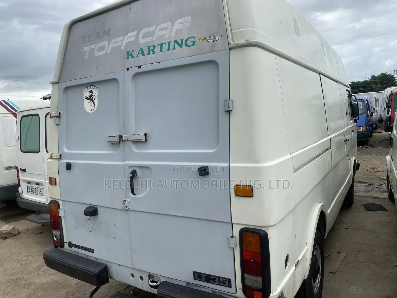 Volkswagen LT 2000 White