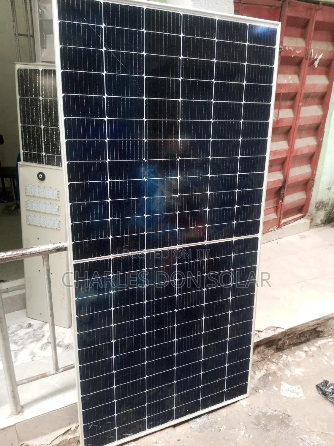 600w Jinko Solar Panels