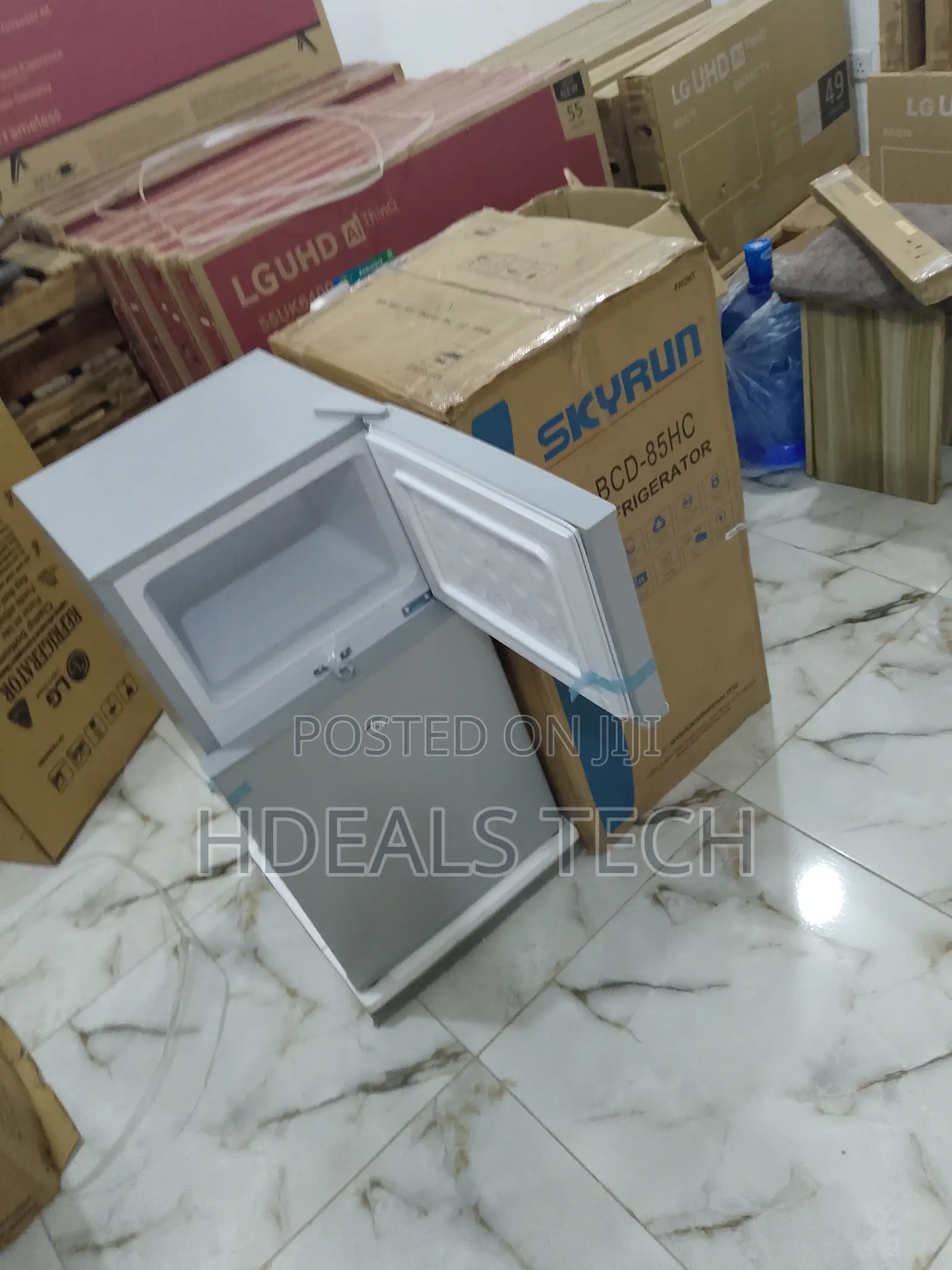 Clean Skyrun 90L Refrigerator