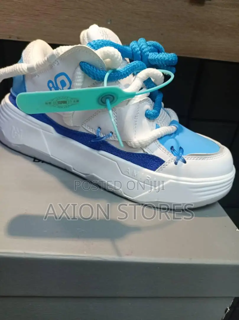 High Quality Fashion Sneakers