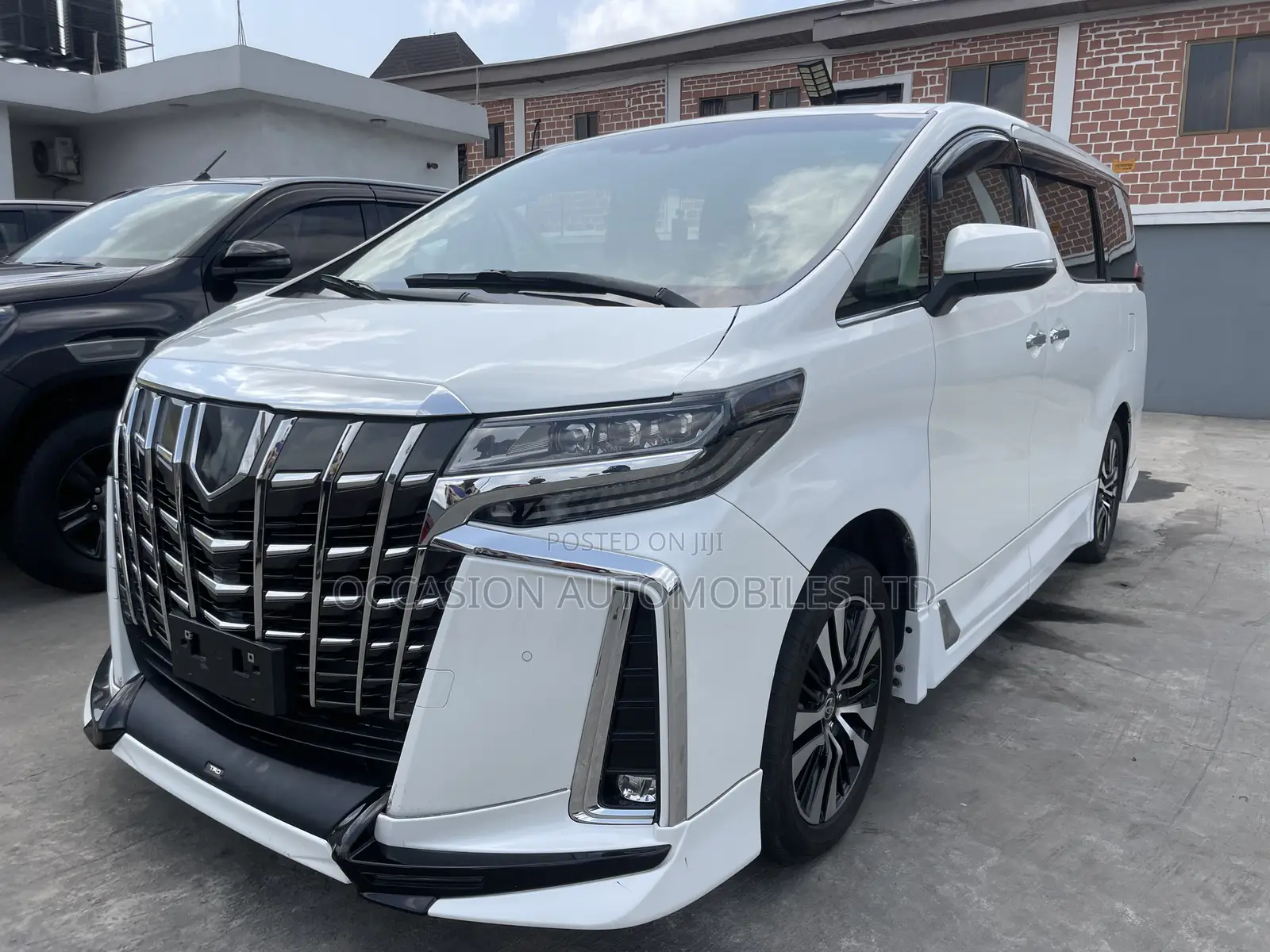 New Toyota Alphard 2023 White