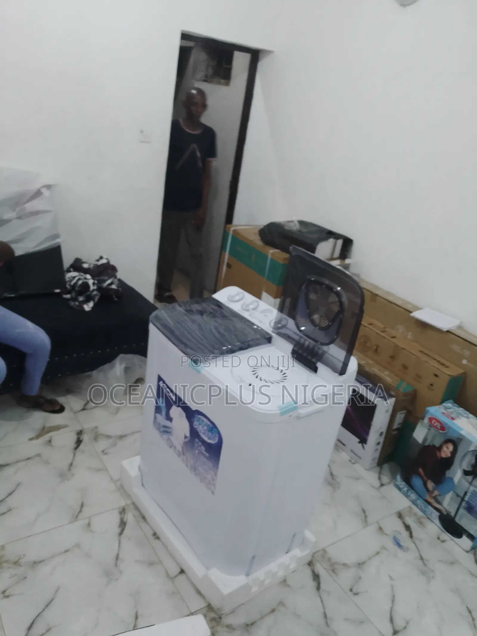 10kg Aeon Wash and Spin Washing Macchine