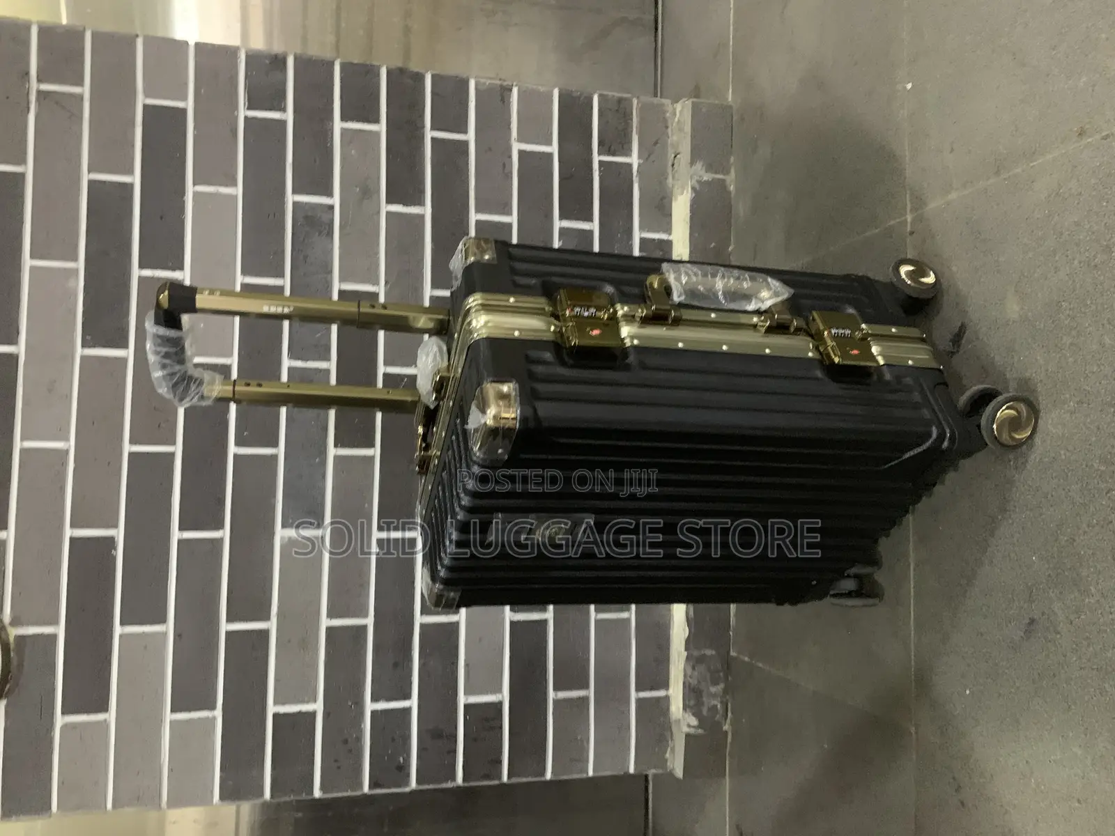 Aluminum Hardshell Hand Luggage Box