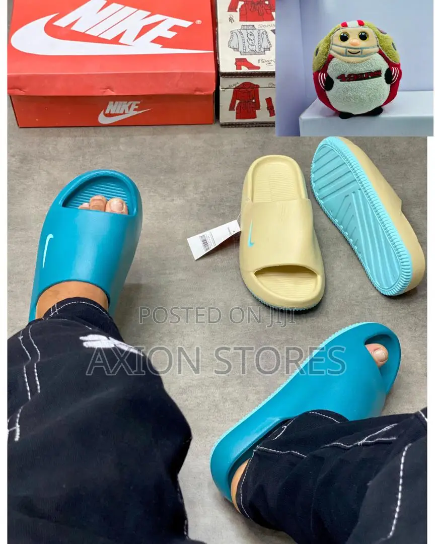 High Quality Fashion Slides